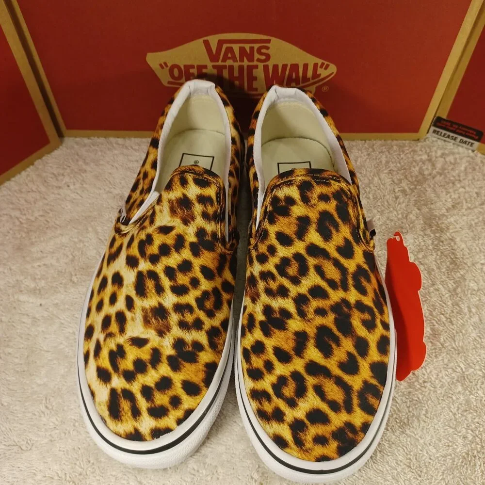 Vans Men's 4/Women's 5.5 Classic Slip On Leopard Black/True White VN0A5A08316